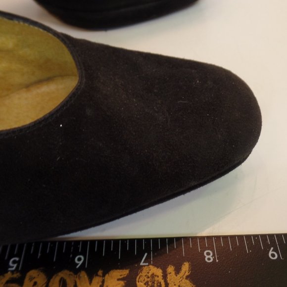FENDI Made In Italy Black Suede Leather Pumps 4" Heels Sz 9 Timeless Classics - Picture 10 of 11